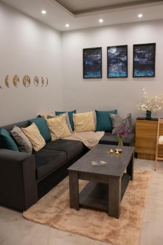 Moon Haven Near Acropolis with 100Mbps WiFi