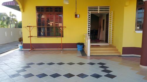 Exteriér nebo vchod ubytování MJ Homestay Kota Bharu