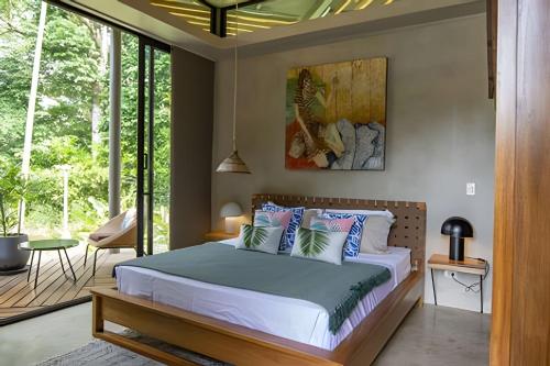 Caribbean Courtyard Villa for 6 Guests