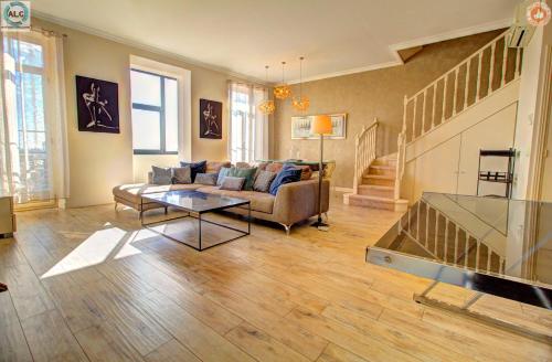 ALC - FF49 - 6 min Palais - beaches