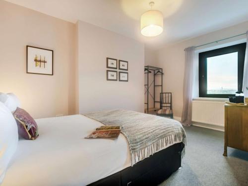 Ένα ή περισσότερα κρεβάτια σε δωμάτιο στο 3 Bed in Warkworth Amble Area 90712
