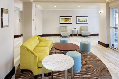 Posezení v ubytování Homewood Suites by Hilton Hartford-Farmington