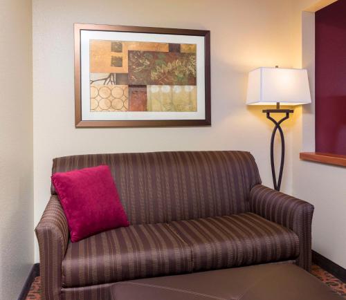 Гостиная зона в Hampton Inn Houston Stafford