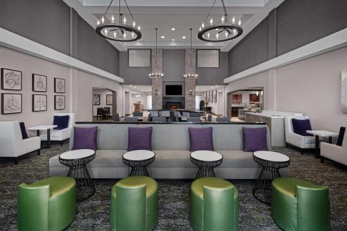 Posezení v ubytování Homewood Suites by Hilton Carle Place - Garden City, NY