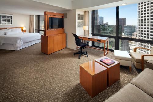 The Westin Bonaventure Hotel & Suites, Los Angeles photo 28
