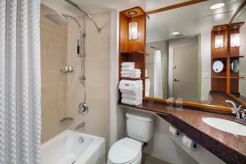 The Westin Bonaventure Hotel & Suites, Los Angeles photo 12