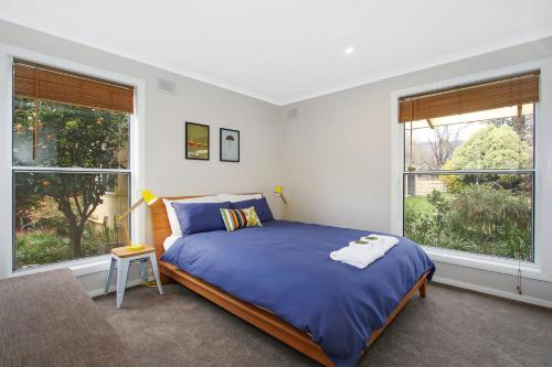 Ένα ή περισσότερα κρεβάτια σε δωμάτιο στο Cherry Lane - Close to the heart of Bright