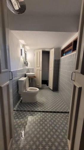 Ванная комната в Rumah D'Rhu, Zaki's Residence