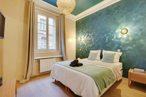Charming Flat, quartier latin with a private cinema