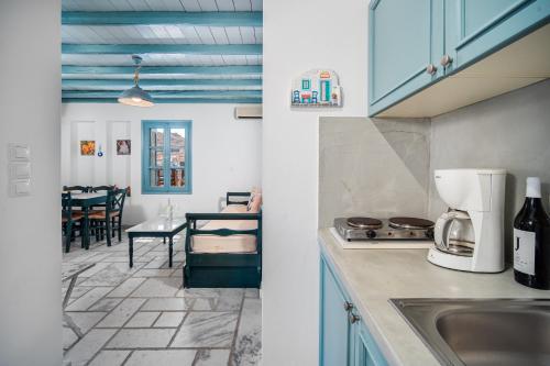 Η κουζίνα ή μικρή κουζίνα στο Ammos 1