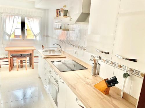 Кухня или мини-кухня в Casa Tita
