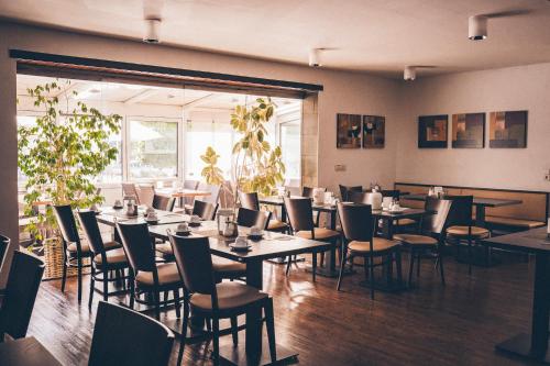 Restaurace v ubytování Gartenstadt Hotel