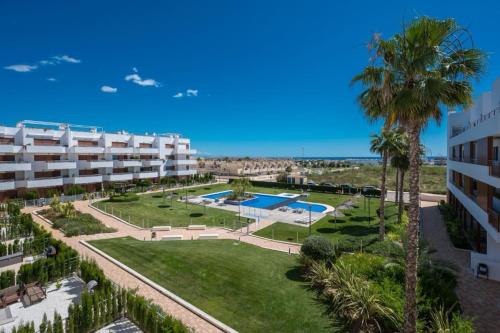Πισίνα στο ή κοντά στο Privatunterkunft mit großer Poolanlage, Meerblick