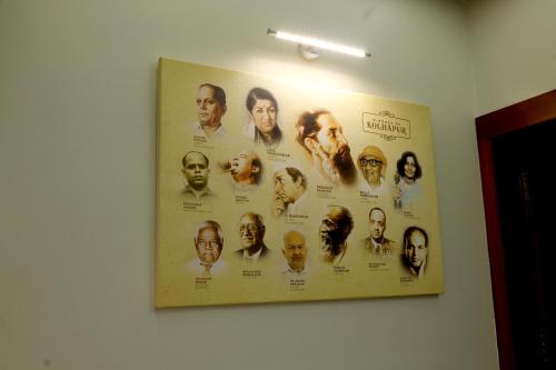 コールハープルにあるHotel Old Urban Guest Houseのギャラリーの写真