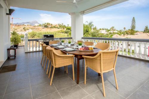 Fantastic Luxury Villa Near Marbella