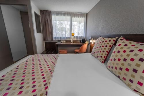 Postel nebo postele na pokoji v ubytování Sure Hotel by Best Western Biarritz Aeroport