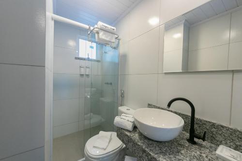 Bilik mandi di Antiquus ApartHotel