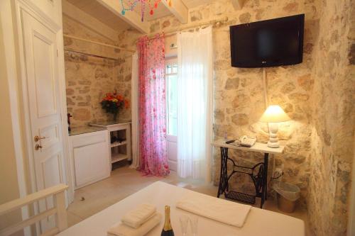 Gallery image of The Aigli in Lefkada Town