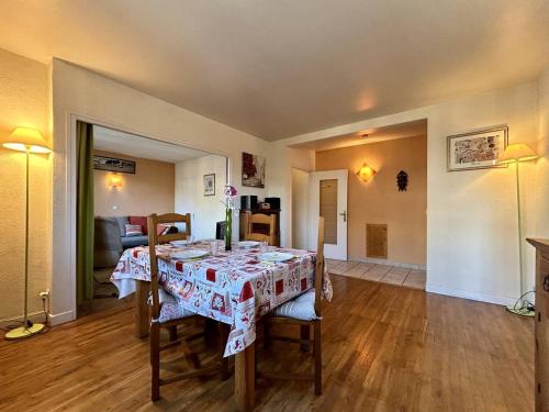 Appartement 3 pièces lumineux à Briançon avec parking - FR-1-330C-141