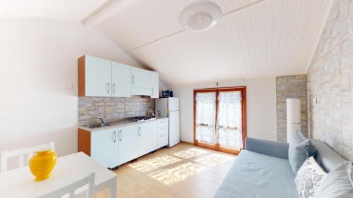 Køkken eller tekøkken på CliVio - By Ligooria