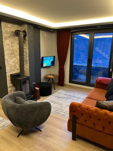 Ruang duduk di Çeşona Villa 53-74