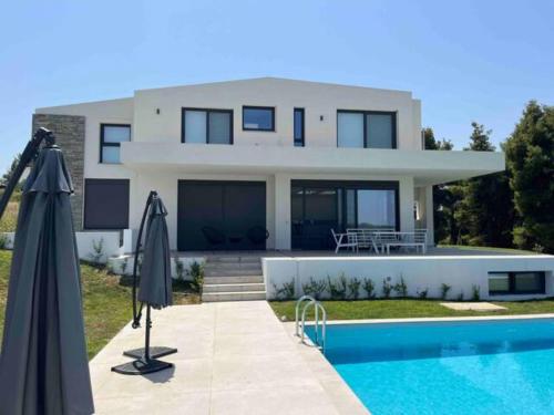 Elani New Luxury Villa