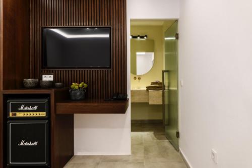 Charisma Hotel and Wellness Suites – Photos 3