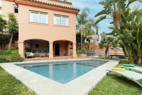 Traditional Spanish villa near Puerto Banus