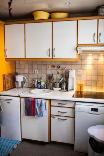 Cozy Studio Near The Canal Saint Martin