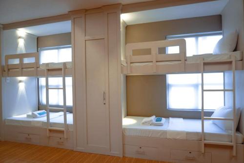 Η κουζίνα ή μικρή κουζίνα στο ALTEAN Apartments - Isabela Room