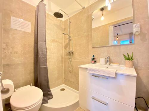 Mini-Studio Le Cormoran SCLS - Wifi, Clim, Centre Ville