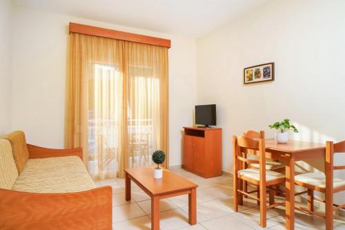 Gallery image of Ladikas apartments in Chrysi Ammoudia
