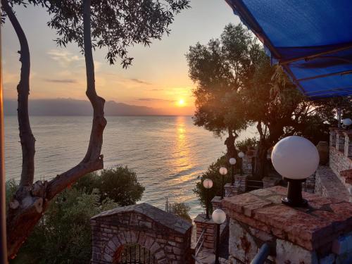 Gallery image of ArokariApartments in Koroni