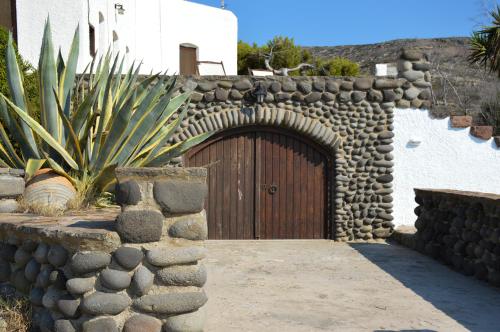 Filakopi Private Pool Retreat for 6