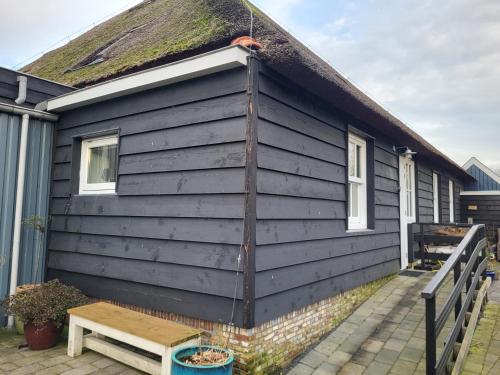 Das Gebäude in dem sich das Bed & Breakfast befindet