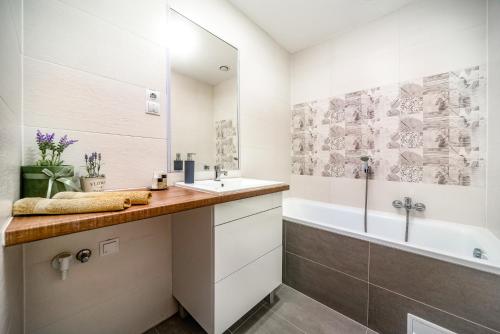 LaVida Deluxe villa Hajdúszoboszló 4200 Hajdúszoboszló, Szurmai utca Földszint kép - 3