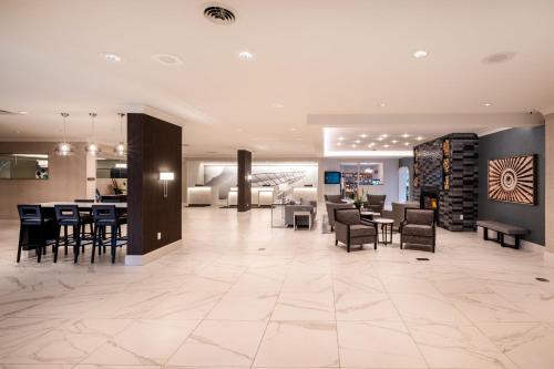 Un lugar para sentarse en Crowne Plaza Albany - The Desmond Hotel
