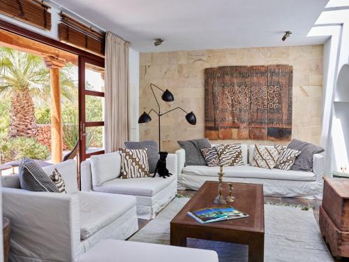 Gallery image of Beautiful holiday home with private pool in Cala Vadella