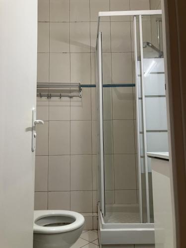 Photo de la galerie de l'établissement Appartement Cosy Paris 16 Saint Cloud, à Paris