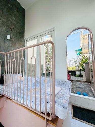 Ένα ή περισσότερα κρεβάτια σε δωμάτιο στο DORI HOUSE NTL