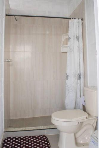 Ένα μπάνιο στο Apartamento PARA FAMILIA grande y hermoso
