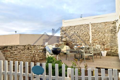 Kawasan patio atau luaran di LocaLise - M4 - Ty Gwenn - La maison à la pointe de Lechiagat - Accès à deux pas d'une terrasse vue mer privative - Wifi inclus - Draps inclus - Animaux bienvenus