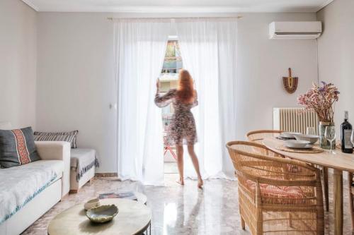 Margarita's Elegant Sunlit Apartment Palamidi View