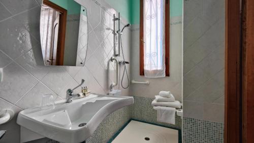 Ένα μπάνιο στο Agriturismo Santa Bruna