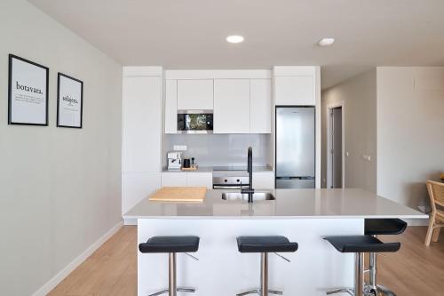 Dapur atau dapur kecil di CASA LA BOTAVARA - Pool & Beach