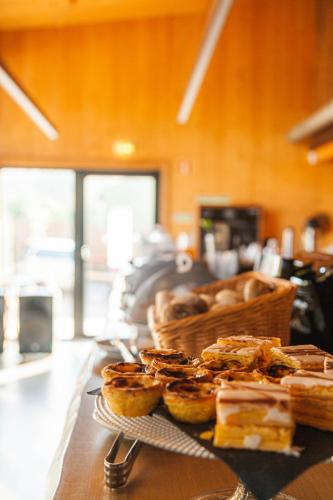 Mad på resortet eller i nærheden