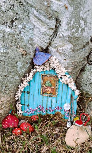 a model of a house in front of a rock at VB Escape in Knysna