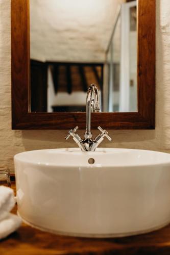 Ванная комната в Mopane Bush Lodge