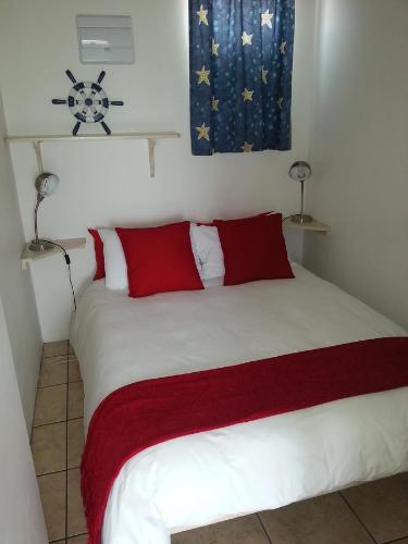 Oom Piet Accommodationにあるベッド