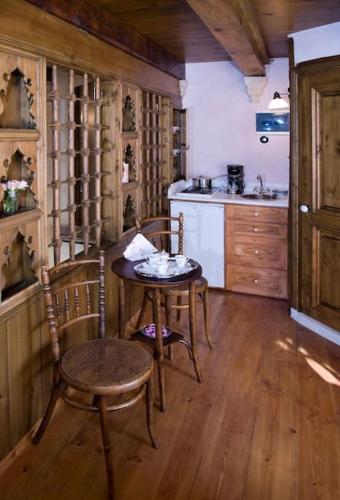 Anassa Townhouse, In Rethymno's old city center